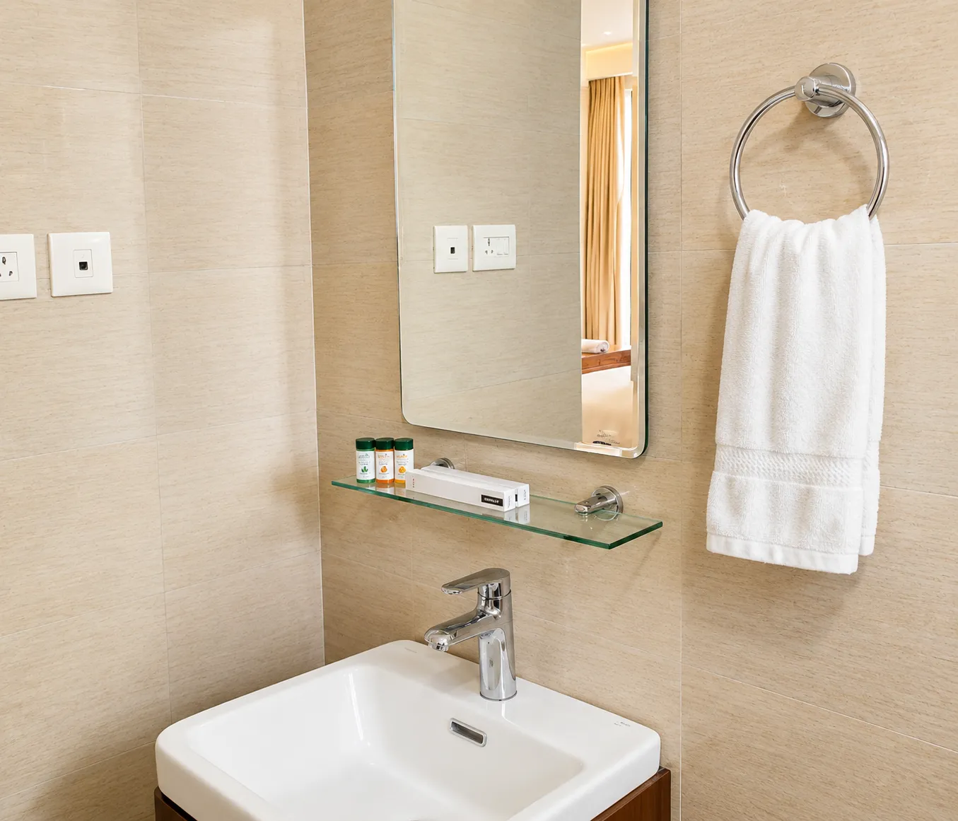 Mirth Panorama Villa – single bedroom image 7